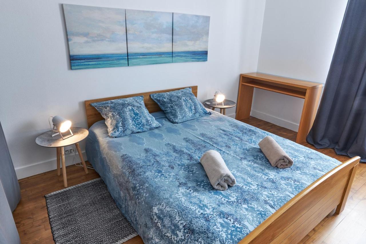 Centre Ville A Pied Appt Avec Sauna, Linge, Wifi, Stationnement Gratuit Vannes Exteriör bild