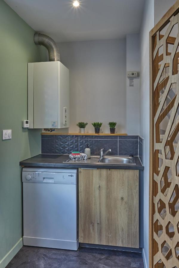 Centre Ville A Pied Appt Avec Sauna, Linge, Wifi, Stationnement Gratuit Vannes Exteriör bild
